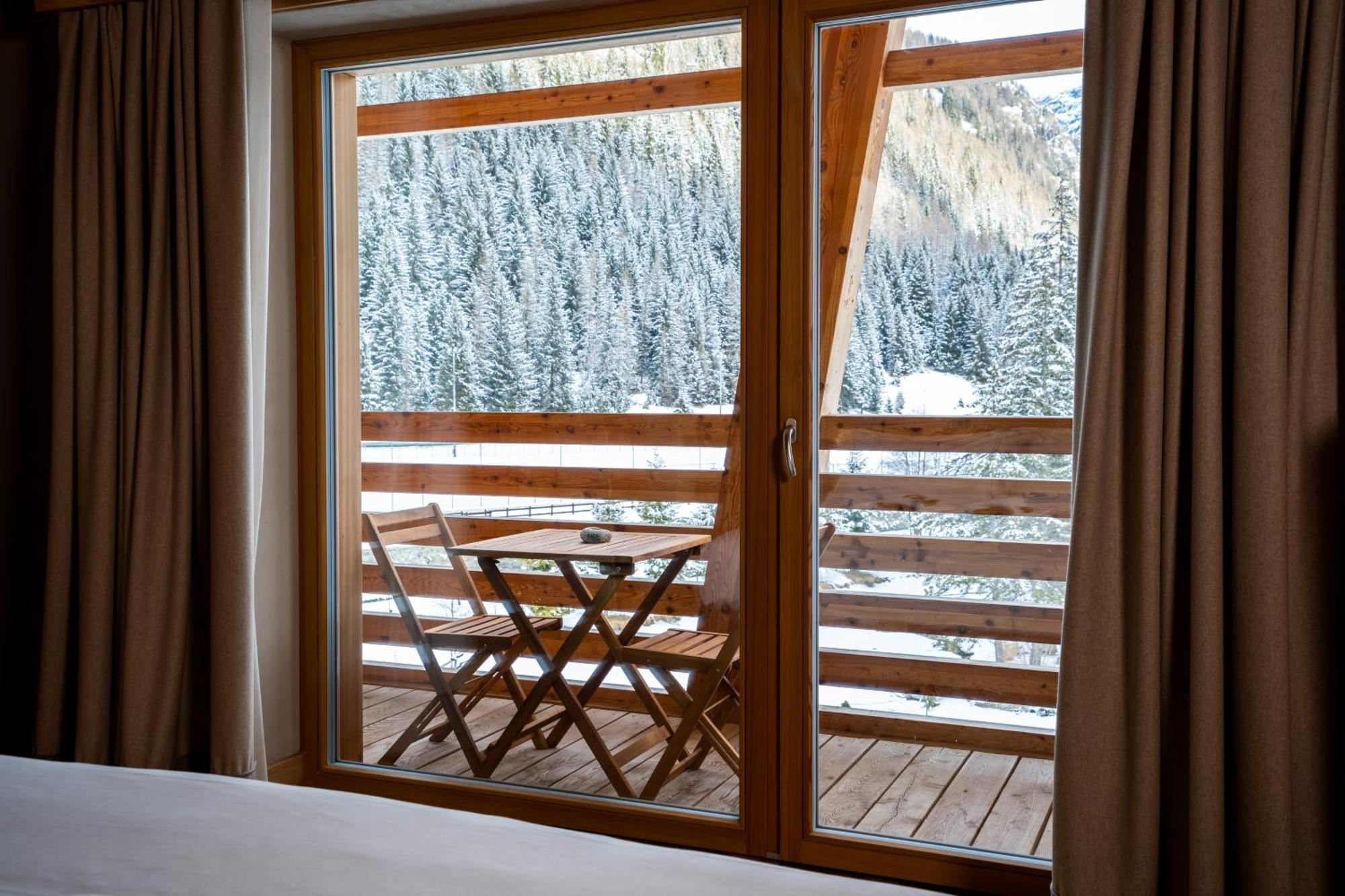Au Charmant Petit Lac - Ecohotel Parc & Spa Champoluc Exterior foto